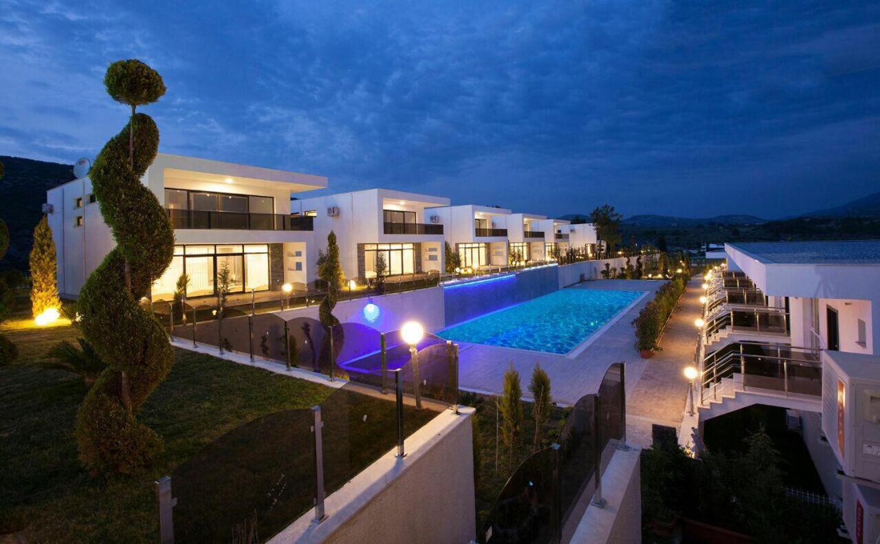 Beverly Hills Villa Kusadası Esterno foto